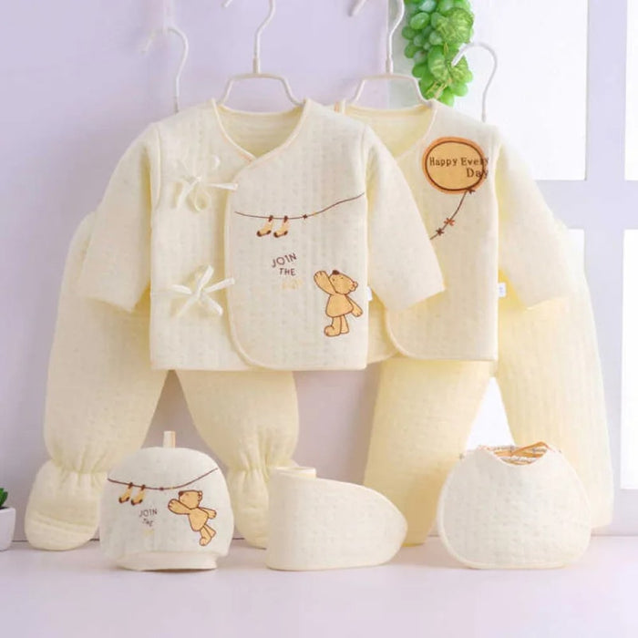 7 Piece Newborn Clothes Set